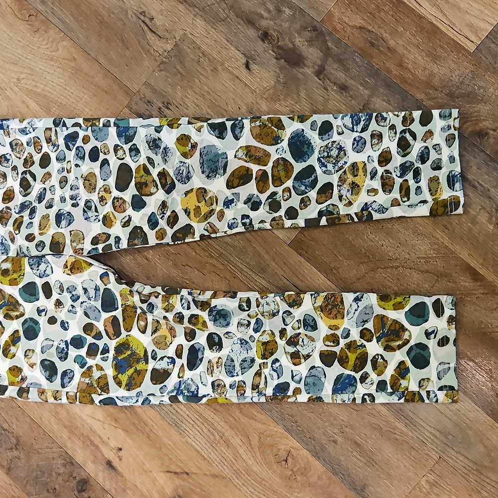 👖Sentimental Multicolor Patterned Pants - Picture 4 of 8